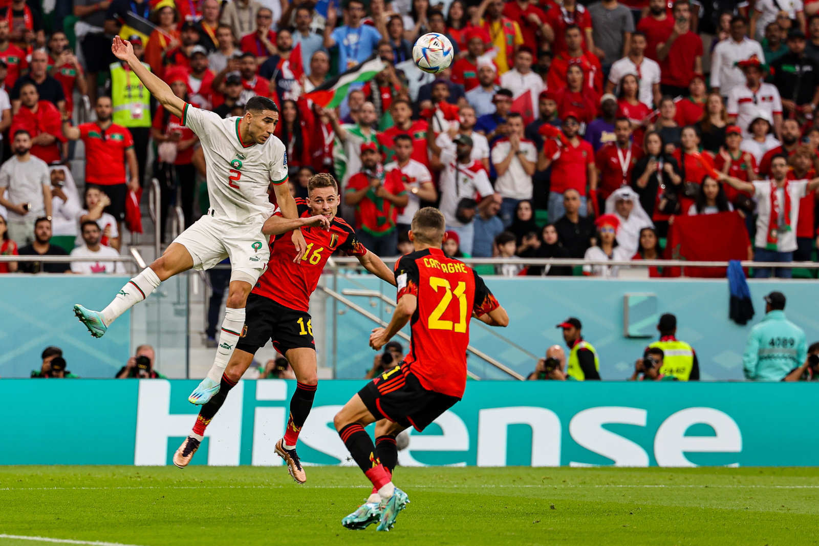 半岛体育官网入口-德布劳内爆冷击败阿森纳，出色防守引爆全场！-半岛体育官网入口